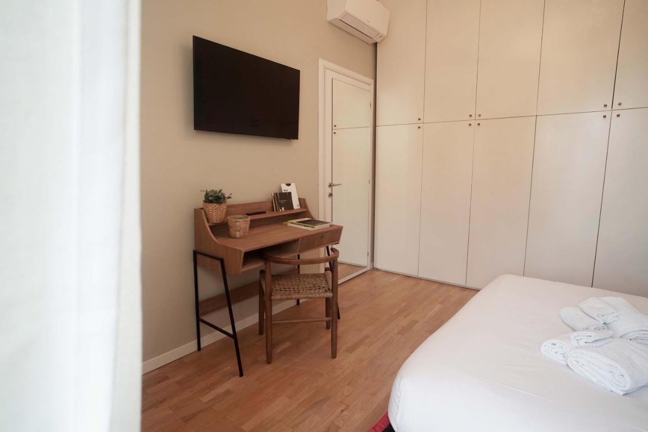 Elegant Apartment Near Brera Area Milan Exterior photo